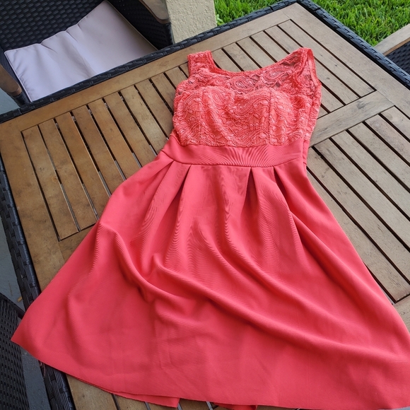 Red Coral Lace Cocktail Dress Sleeveless with Bow‎ Detai Party Wear For Woman - Picture 2 of 7